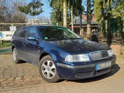 Blau Gebraucht 2001 Skoda Octavia Kombi | 950 € (Superpreis)