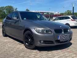 Silber Gebraucht 2009 BMW 318 Limousine | 5.699 € (Fairer Preis)