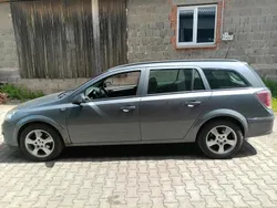 Silber Gebraucht 2006 Opel Astra Kombi | 1.750 € (Guter Preis)