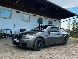 Grau Gebraucht 2010 BMW 320 Coupé | 9.900 € (Teuer)