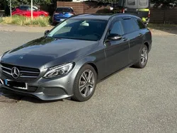 Grau Gebraucht 2017 Mercedes C200 Kombi | 16.450 €