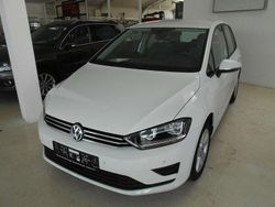 Pure white Gebraucht 2017 VW Golf Sportsvan Comfortline Van / Kleinbus | 14.150 € (Fairer Preis)