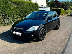 Schwarz Gebraucht 2009 Kia Ceed 2 Limousine | 1.999 € (Guter Preis)