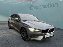 Grau Gebraucht 2021 Volvo V60 Momentum Kombi | 28.640 € (Fairer Preis)