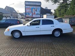 Weiß Gebraucht 1998 Lincoln Town Car Limousine | 6.900 €