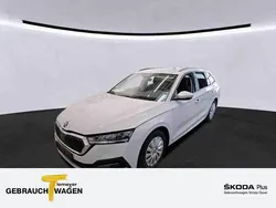 Weiß Gebraucht 2021 Skoda Octavia Ambition Kombi | 18.580 € (Superpreis)