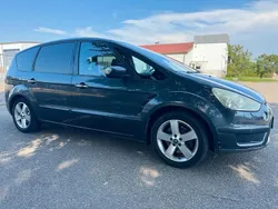 Grau Gebraucht 2008 Ford S-MAX S Van / Kleinbus | 2.450 € (Fairer Preis)