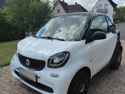 Schwarz Gebraucht 2015 Smart ForTwo Coupé Coupé | 8.000 € (Teuer)