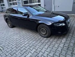 Schwarz Gebraucht 2011 Audi A4 Ambiente Kombi | 12.500 €