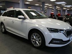 Moon white metallic Gebraucht 2020 Skoda Octavia Style Kombi | 19.980 € (Superpreis)