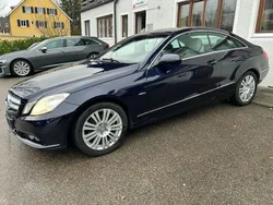 Blau Gebraucht 2009 Mercedes E250 Coupé | 11.990 € (Fairer Preis)