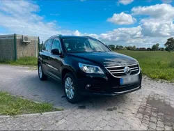 Schwarz Gebraucht 2010 VW Tiguan SUV | 9.150 € (Etwas zu teuer)
