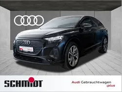 Mythosschwarz metallic Gebraucht 2022 Audi Q4 Sportback e-tron Ambiente SUV | 36.540 € (Guter Preis)