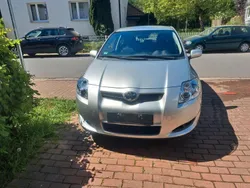 Silber Gebraucht 2009 Toyota Auris Limousine | 5.000 € (Fairer Preis)