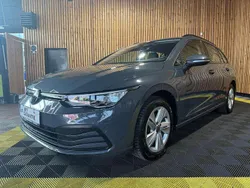 Grau Gebraucht 2022 VW Golf VIII Life Kombi | 22.700 € (Fairer Preis)