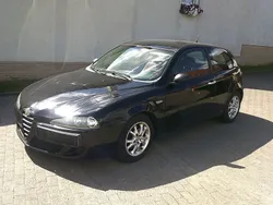 Schwarz Gebraucht 2005 Alfa Romeo 147 Progression Kleinwagen | 699 € (Superpreis)