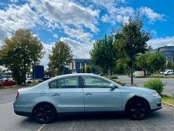 Silber Gebraucht 2016 VW Passat Limousine | 1.950 €