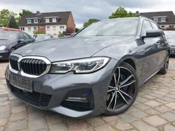 Grau Gebraucht 2019 BMW 330 M Sport Kombi | 24.480 € (Superpreis)