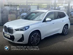 Weiss Gebraucht 2024 BMW iX1 M Sport SUV | 46.440 € (Fairer Preis)