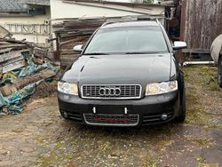 Schwarz Gebraucht 2002 Audi A4 Kombi | 1.600 € (Fairer Preis)
