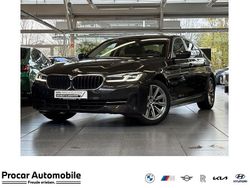 Grau Gebraucht 2023 BMW 520 Limousine | 38.790 € (Teuer)