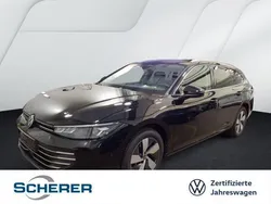 Grenadillschwarz metallic Gebraucht 2024 VW Passat Business Kombi | 30.900 € (Guter Preis)