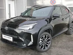 Schwarz Neu 2024 Toyota Yaris Cross Team SUV | 27.990 € (Guter Preis)