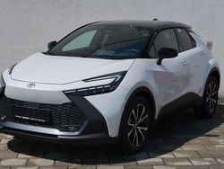 Platinumweiss perleffekt/schwa Gebraucht 2023 Toyota C-HR Team SUV | 27.770 € (Guter Preis)