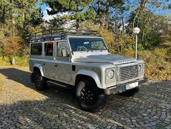 Grau Gebraucht 2014 Land Rover Defender SE Kombi | 56.500 € (Fairer Preis)