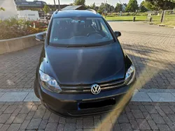 Schwarz Gebraucht 2010 VW Golf Plus Comfortline Van / Kleinbus | 4.100 € (Fairer Preis)