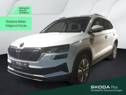 Moonweiß perleffekt Gebraucht 2024 Skoda Karoq Selection SUV | 29.999 € (Superpreis)