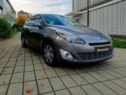 Grau Gebraucht 2010 Renault Grand Scénic III Van / Kleinbus | 4.399 € (Fairer Preis)