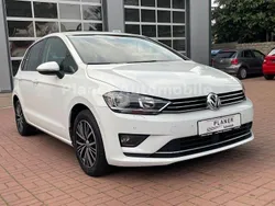 Weiß Gebraucht 2016 VW Golf VII Allstar Limousine | 14.500 € (Fairer Preis)