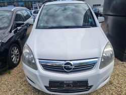 Weiß Gebraucht 2010 Opel Zafira Edition Van / Kleinbus | 4.900 € (Fairer Preis)
