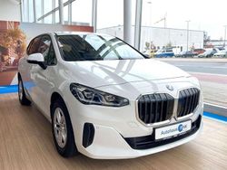 Alpinweiß Gebraucht 2022 BMW 218 Van / Kleinbus | 24.700 € (Guter Preis)