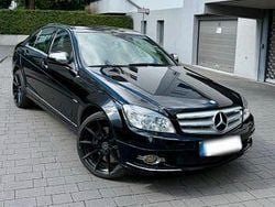 Schwarz Gebraucht 2008 Mercedes C320 Avantgarde Limousine | 9.499 € (Fairer Preis)