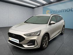 Silber Gebraucht 2022 Ford Focus ST-Line Kombi | 19.499 € (Guter Preis)