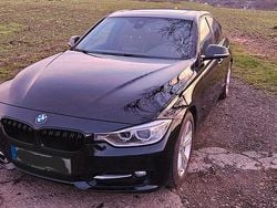 Schwarz Gebraucht 2013 BMW 320 Sport Line Limousine | 14.850 € (Etwas zu teuer)