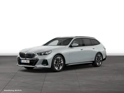 Brooklyn grau metallic Gebraucht 2024 BMW i5 Comfort Edition Limousine | 66.644 €