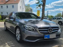 Grau Gebraucht 2019 Mercedes E450 Avantgarde Limousine | 36.000 € (Fairer Preis)
