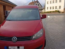 Rot Gebraucht 2014 VW Caddy Maxi Van / Kleinbus | 11.999 €