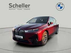 Rot Gebraucht 2022 BMW iX Sport Line SUV | 47.500 € (Fairer Preis)