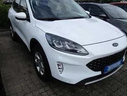 Frost weiß Gebraucht 2022 Ford Kuga Cool & Connect SUV | 25.490 € (Guter Preis)