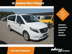 Weiß Gebraucht 2022 Mercedes Vito Van / Kleinbus | 24.978 €
