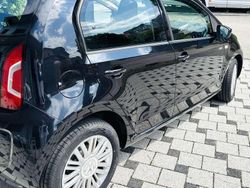 Schwarz Gebraucht 2014 VW up! Cup Kleinwagen | 6.800 € (Fairer Preis)