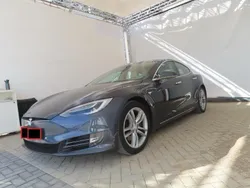 Grau Gebraucht 2018 Tesla Model S Limousine | 30.999 € (Guter Preis)