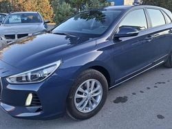 Blau Gebraucht 2017 Hyundai i30 Select Limousine | 9.600 € (Guter Preis)