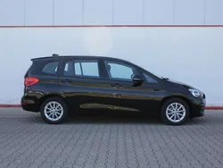 Schwarz ii Gebraucht 2020 BMW 216 Van / Kleinbus | 16.950 € (Guter Preis)