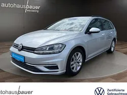 Silber / reflexsilber (metallic) Gebraucht 2019 VW Golf VII Comfortline Kombi | 16.960 € (Fairer Preis)