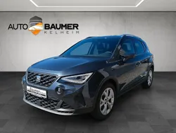 Grau Gebraucht 2024 Seat Arona FR SUV | 23.480 € (Fairer Preis)